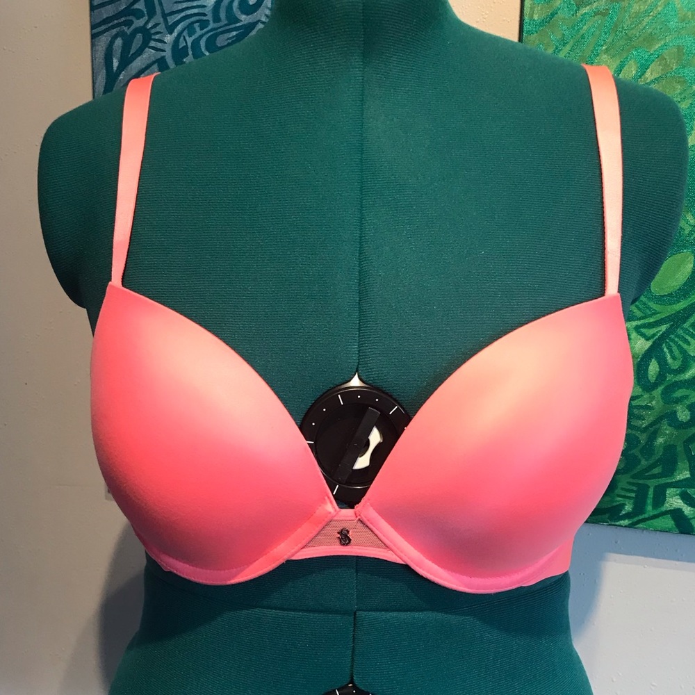 Victoria’s Secret Coral push-up bra